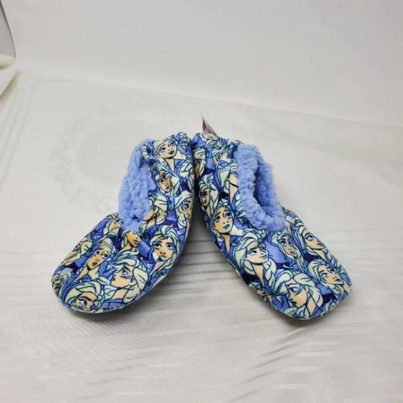 Disney Frozen II fuzzy slippers - Picture 2 of 5